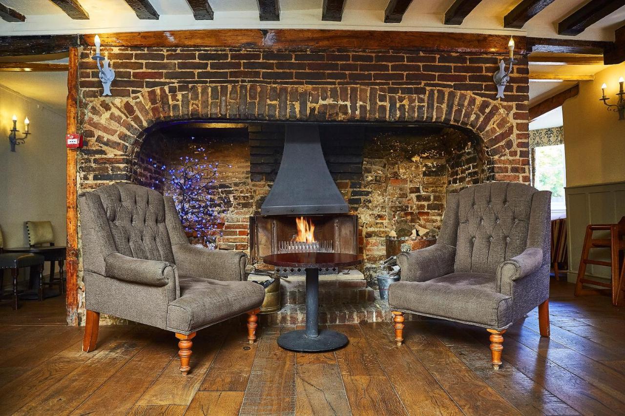 The George Hotel Wallingford Bagian luar foto