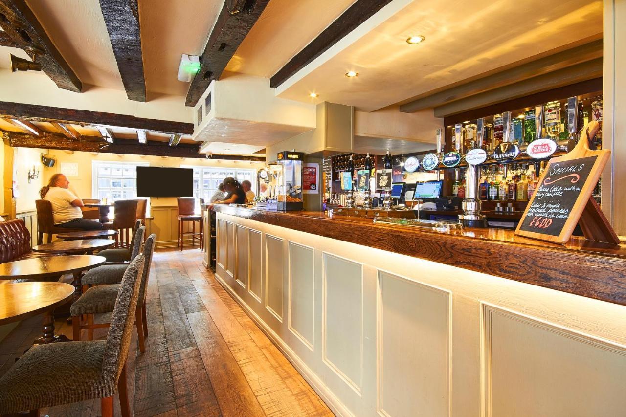 The George Hotel Wallingford Bagian luar foto